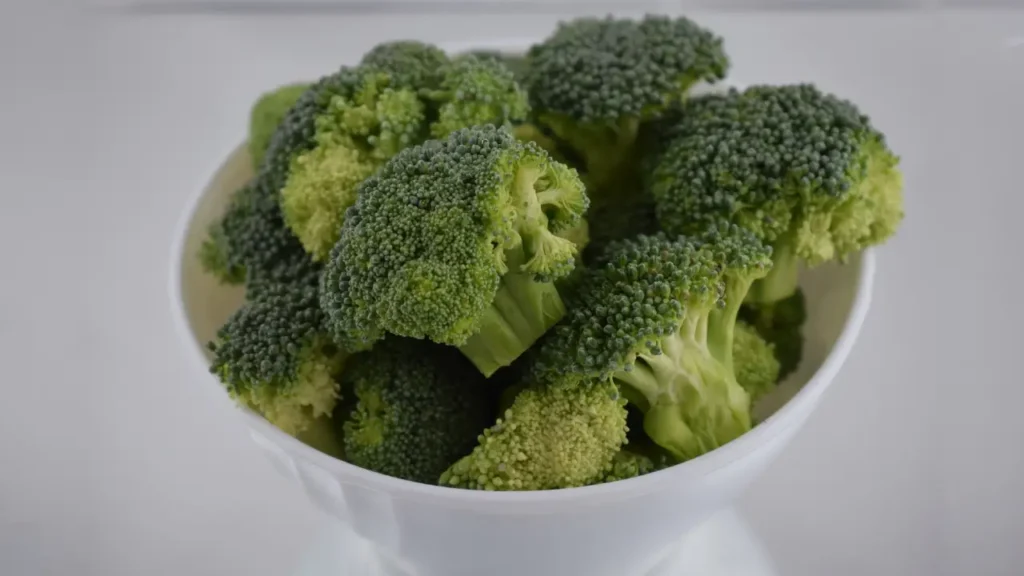 how to harvest broccoli